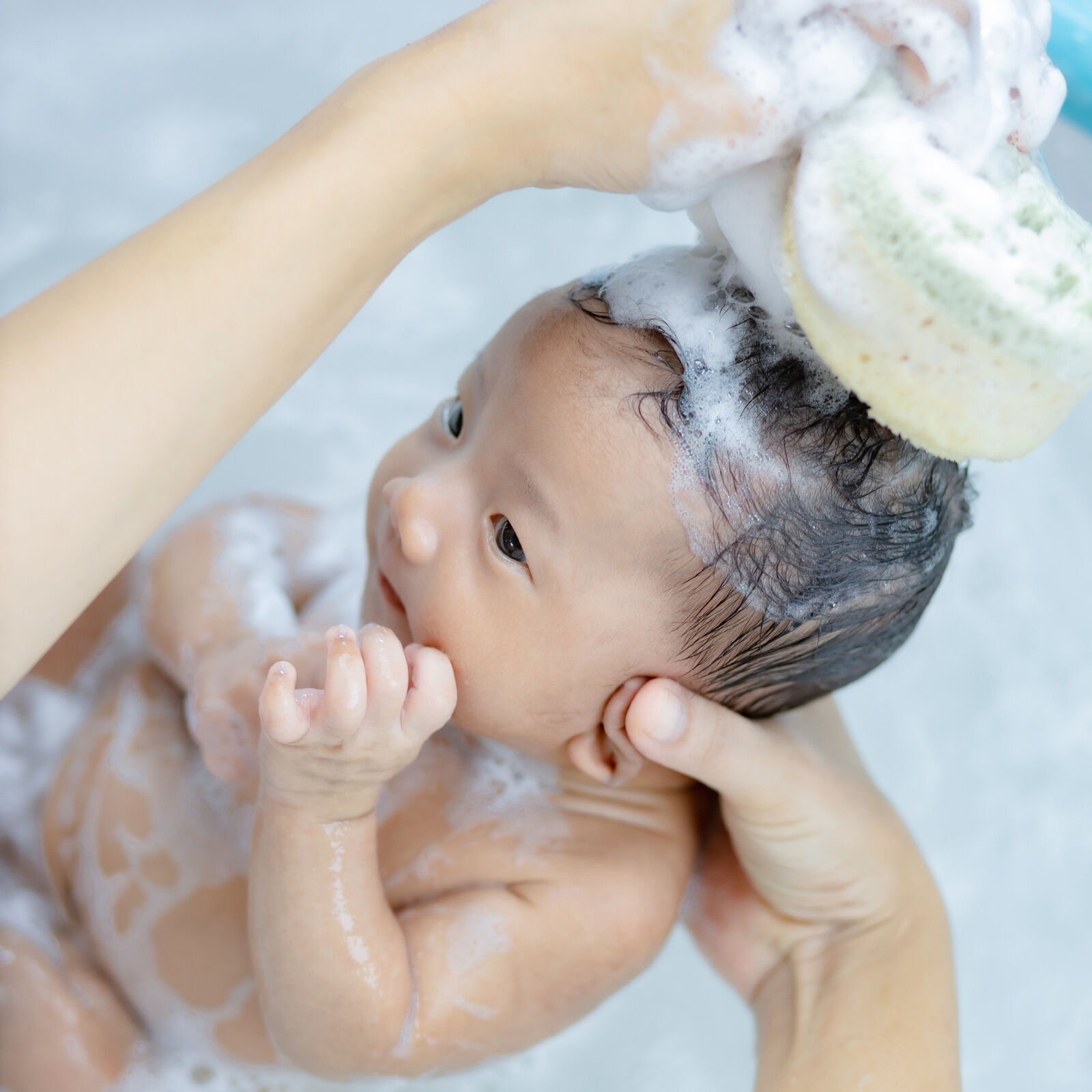 A guide to choosing baby wash for your baby